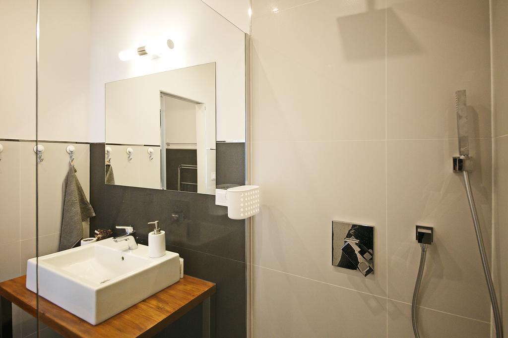 Luxury Center Apt. Charles Bridge Walking Distance Prague Luaran gambar